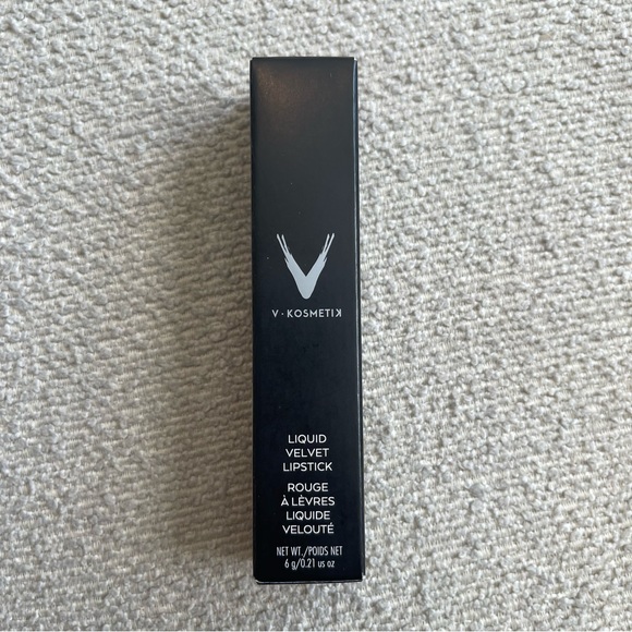 V Kosmetik Creamy Liquid Velvet Lipstick (Bubbly) - Picture 4 of 8